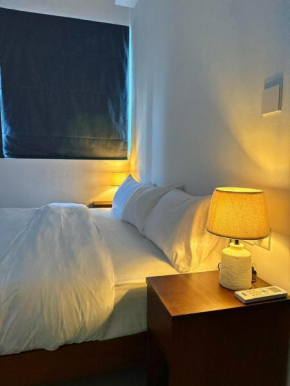 Trizen -1 Bedroom Condo - King Size Bed